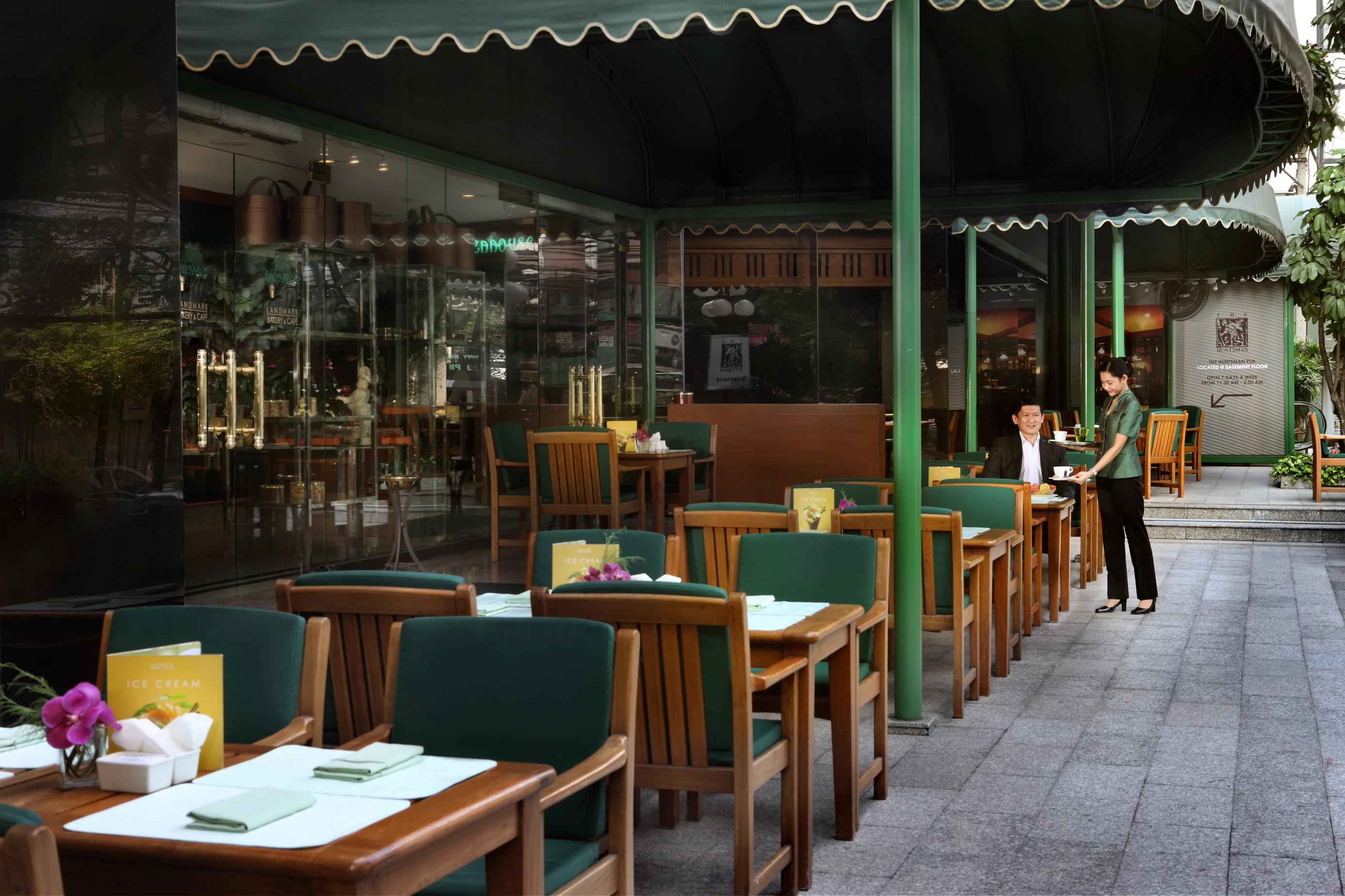 The Landmark Банкок Екстериор снимка The Terrace